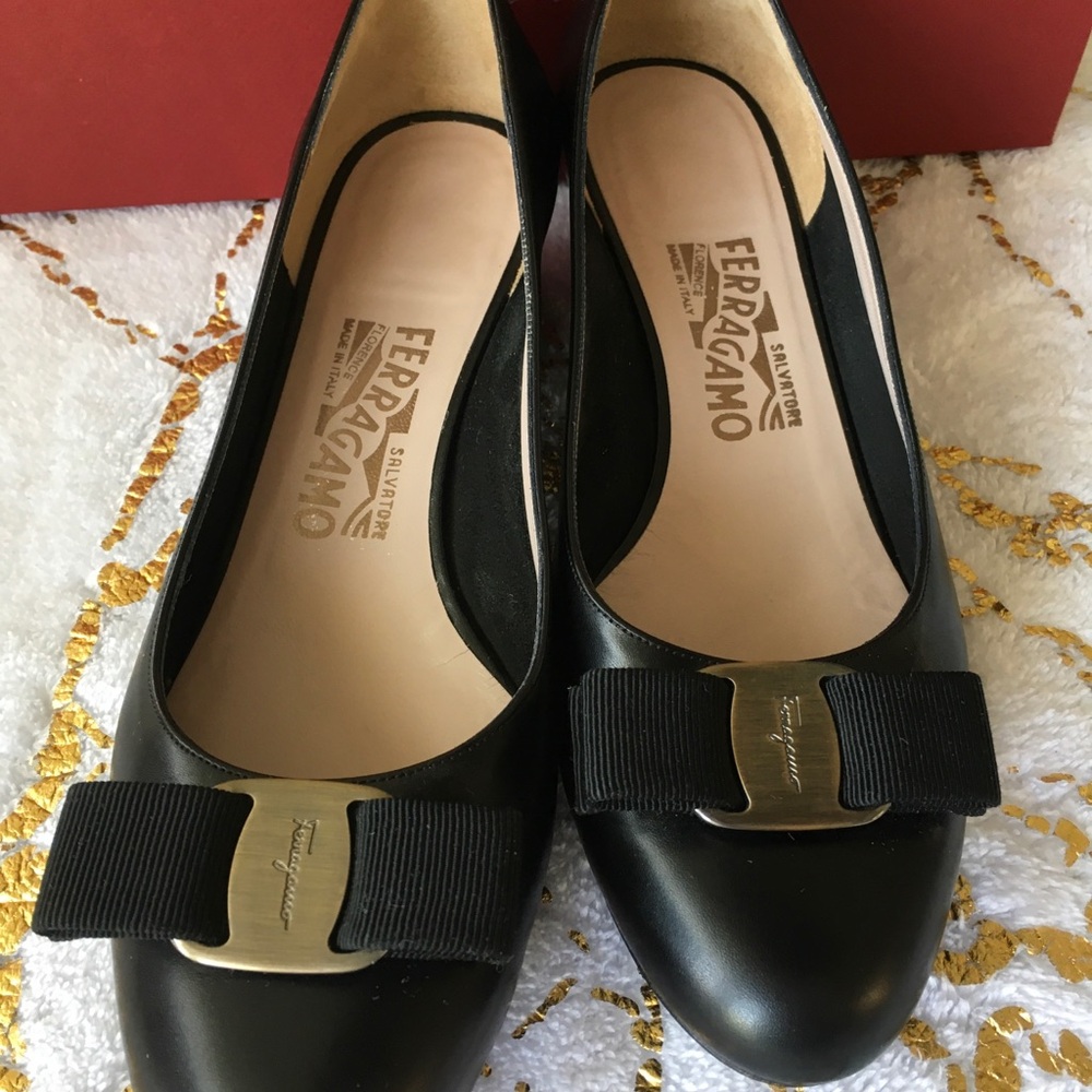 Salvatore Ferragamo Black Leather Women's Shoes